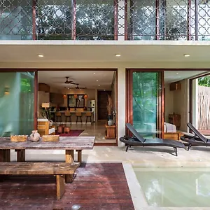 https://casa-wahh.tulum-hotels.net